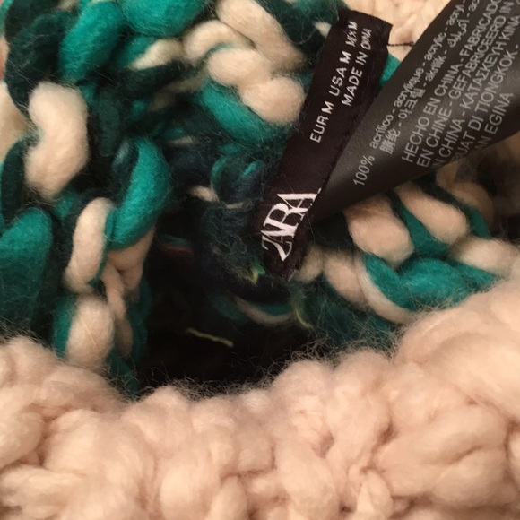 Zara knit chunky winter Pom Pom beanie hat - Picture 7 of 9